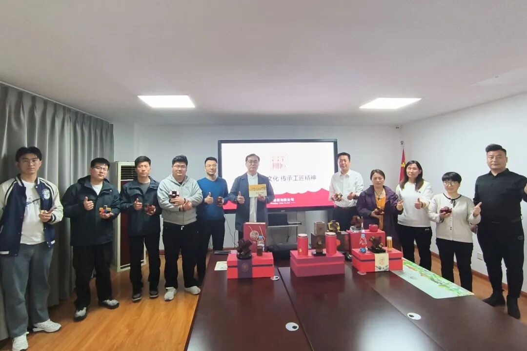 1775895651147609.jpg 640 (1).jpg